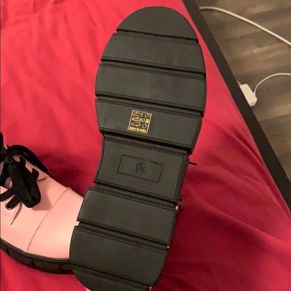 Boot - Picture 2 of 3